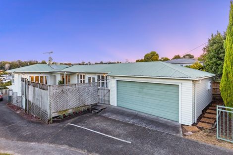 Photo of property in 55 Coronation Road, Hillcrest, Auckland, 0627