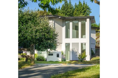 Photo of property in 10 Bevan Place, Wanaka, 9305