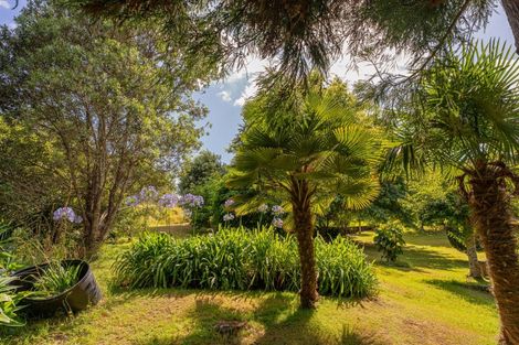 Photo of property in 16 Ohuka Place, Whitianga, 3510