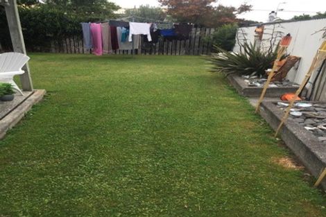 Photo of property in 1/12 Howard Road, Taradale, Napier, 4112