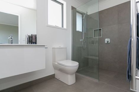 Photo of property in 13 Jersey Place, Bell Block, New Plymouth, 4312