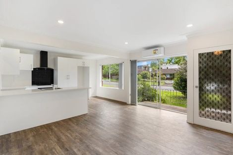 Photo of property in 1/1 Takapu Street, Henderson, Auckland, 0612