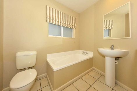 Photo of property in 20 Highfield Place, Avonhead, Christchurch, 8042