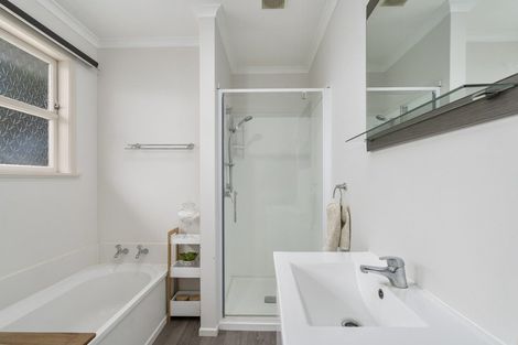 Photo of property in 16 Anakiwa Street, Kelvin Grove, Palmerston North, 4414