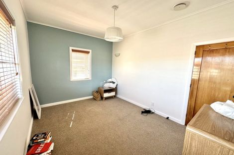 Photo of property in 10 Wayside, Miramar, Wellington, 6022