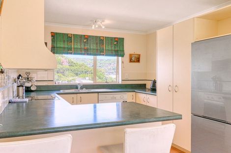 Photo of property in 102a Parkvale Road, Karori, Wellington, 6012