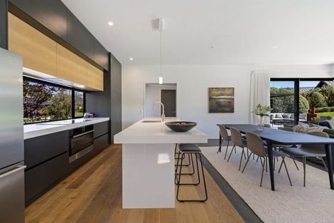 Photo of property in 6 Pendeen Crescent, Jacks Point, Queenstown, 9371