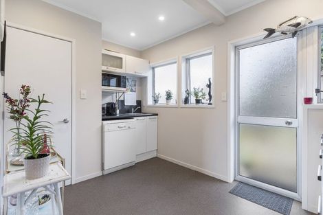 Photo of property in 3/16 Willerton Avenue, New Lynn, Auckland, 0600