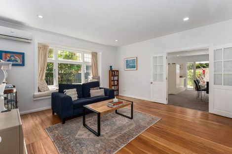 Photo of property in 284 Waiwhetu Road, Fairfield, Lower Hutt, 5011