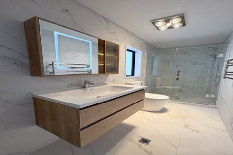 Photo of property in 14b Elcoat Avenue, Te Atatu South, Auckland, 0610