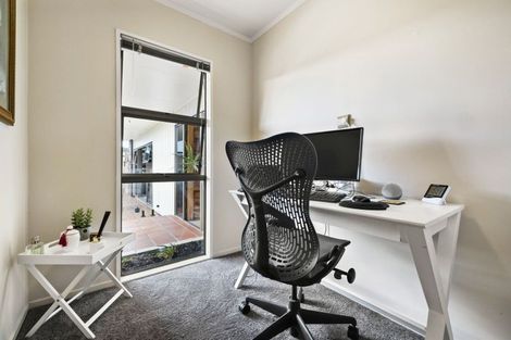 Photo of property in 22 Hillary Street, Chedworth, Hamilton, 3210