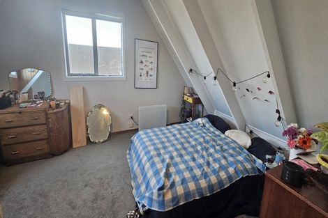 Photo of property in 74 Frobisher Street, Island Bay, Wellington, 6023