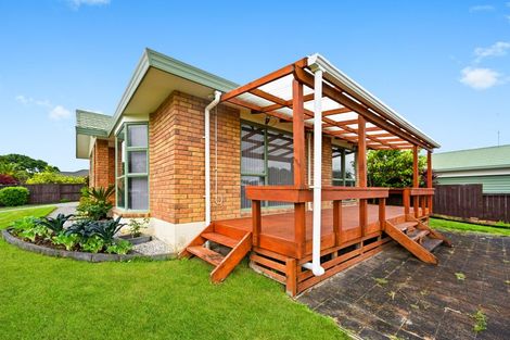 Photo of property in 2 Shannon Place, Nawton, Hamilton, 3200