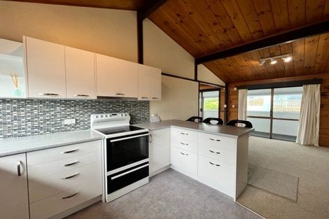 Photo of property in 48 Mulberry Street, Maungaraki, Lower Hutt, 5010