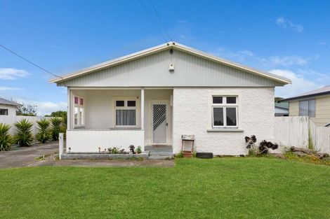 Photo of property in 119 Cornfoot Street, Castlecliff, Whanganui, 4501