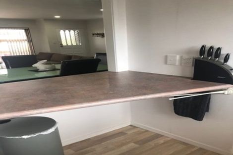 Photo of property in 2/131 Union Road, Howick, Auckland, 2014