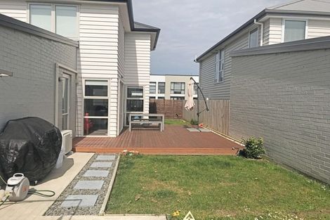Photo of property in 9 Hakaro Way, Takanini, 2112