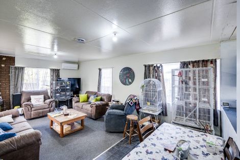 Photo of property in 4 Palgrave Avenue, Flaxmere, Hastings, 4120