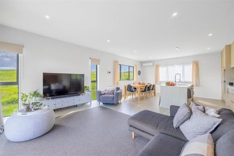 Photo of property in 15 Kaipuke Crescent, Gulf Harbour, Whangaparaoa, 0930
