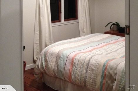 Photo of property in 16 The Parade, Paekakariki, 5034