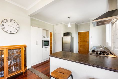 Photo of property in 6 Dolbel Street, Taradale, Napier, 4112
