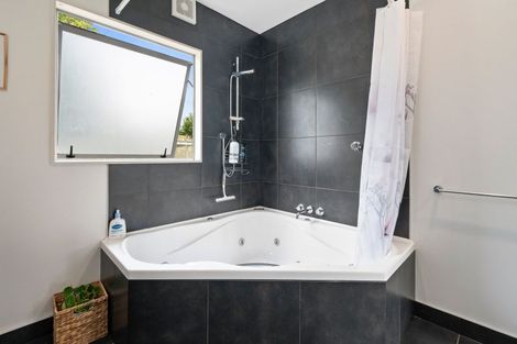 Photo of property in 315 Ashhurst Road, Bunnythorpe, Palmerston North, 4481