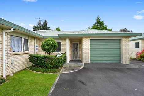 Photo of property in Cobham Close, 5/113 Cobham Drive, Hamilton East, Hamilton, 3216