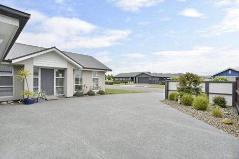 Photo of property in 32 Koura Drive, Rangiora, 7400