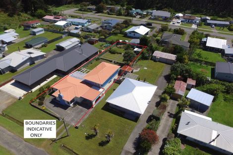 Photo of property in 7 Hennessy Street East, Foxton Beach, Foxton, 4815