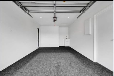 Photo of property in 10a Winstone Place, Highlands Park, New Plymouth, 4312