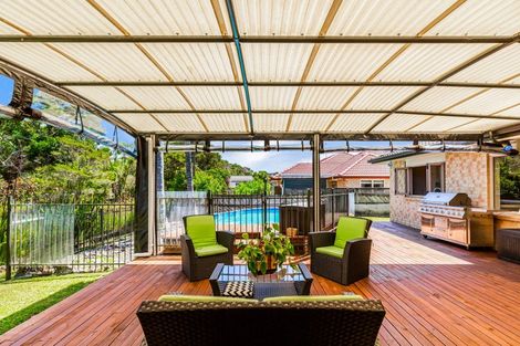 Photo of property in 14 Semillon Avenue, Henderson, Auckland, 0612