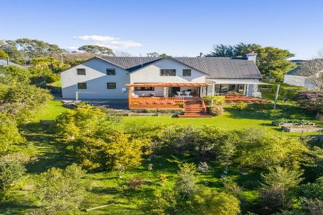 Photo of property in 20 Cashmere Drive, Fitzherbert, Palmerston North, 4410