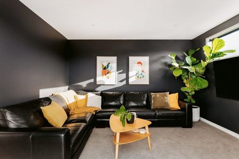 Photo of property in 8 Kuakua Close, Papamoa Beach, Papamoa, 3118