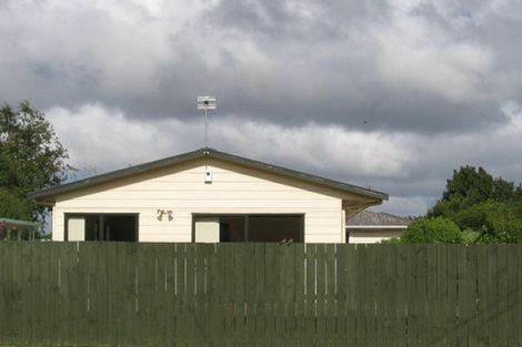 Photo of property in 35a Woodside Road, Massey, Auckland, 0614