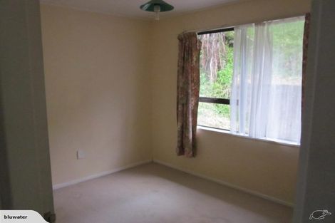 Photo of property in 4 Sasanqua Way, Crofton Downs, Wellington, 6035