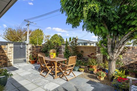 Photo of property in 80 Trafalgar Street, St Albans, Christchurch, 8014