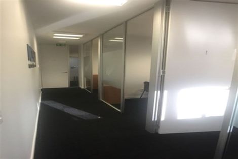 Photo of property in 4 Whitmore Street, Edgeware, Christchurch, 8013