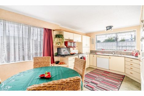 Photo of property in 26 Bullar Street, Grasmere, Invercargill, 9810