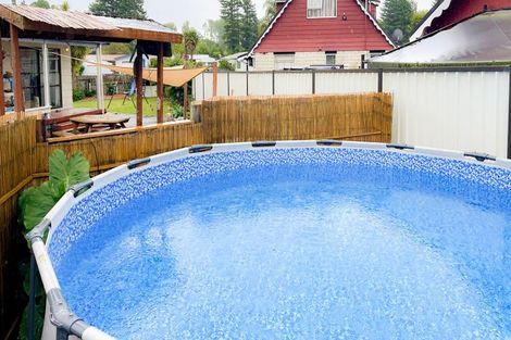 Photo of property in 10 Kanuka Place, Edgecumbe, 3120