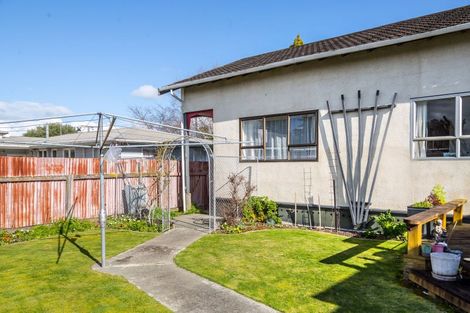 Photo of property in 42 Rhodes Street, Carterton, 5713