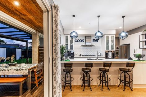 Photo of property in 17 Floyd Road, Riverhead, 0820