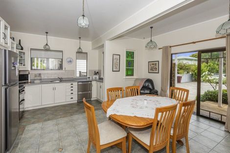 Photo of property in 15 Bernard Street, Avenues, Whangarei, 0110