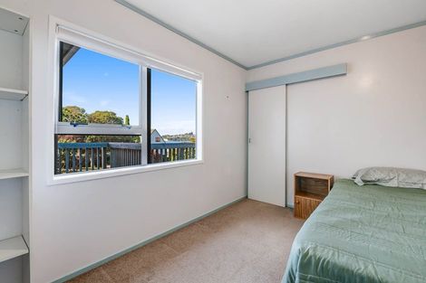 Photo of property in 1 Hinemoa Place, Snells Beach, 0920