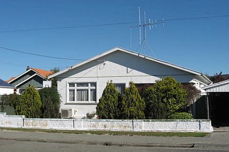 Photo of property in 1 Maude Street, Waimate, 7924