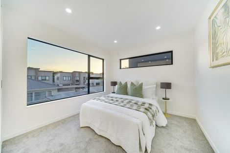 Photo of property in 71f Kimpton Road, Papatoetoe, Auckland, 2025