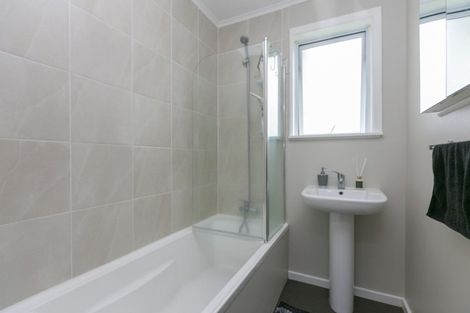 Photo of property in 7 Drake Street, Vogeltown, New Plymouth, 4310