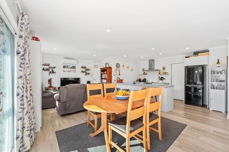 Photo of property in 3241 Paparoa-oakleigh Road, Paparoa, 0571