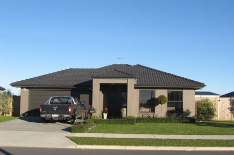 Photo of property in 42 Turnberry Drive, Wattle Downs, Auckland, 2103