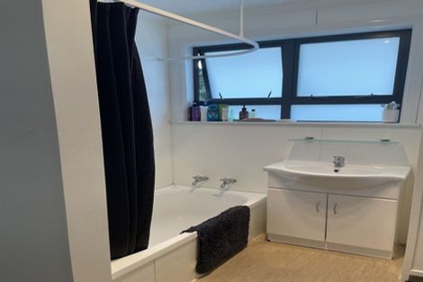 Photo of property in 274 Naenae Road, Naenae, Lower Hutt, 5011