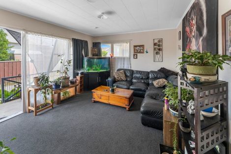 Photo of property in 2/23 Kipling Crescent, Stoke, Nelson, 7011